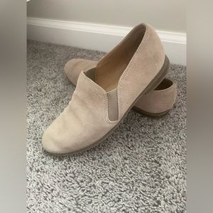 Franco Sarto Women’s tan Flats size 7 M